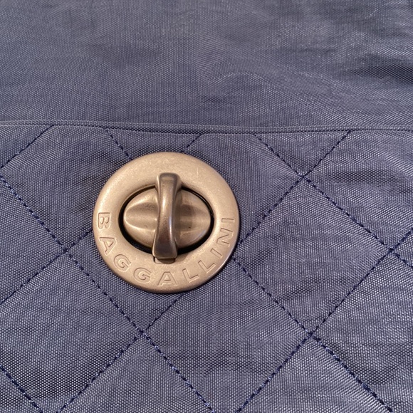 Baggallini blue quilted shoulder bag purse - Picture 5 of 8